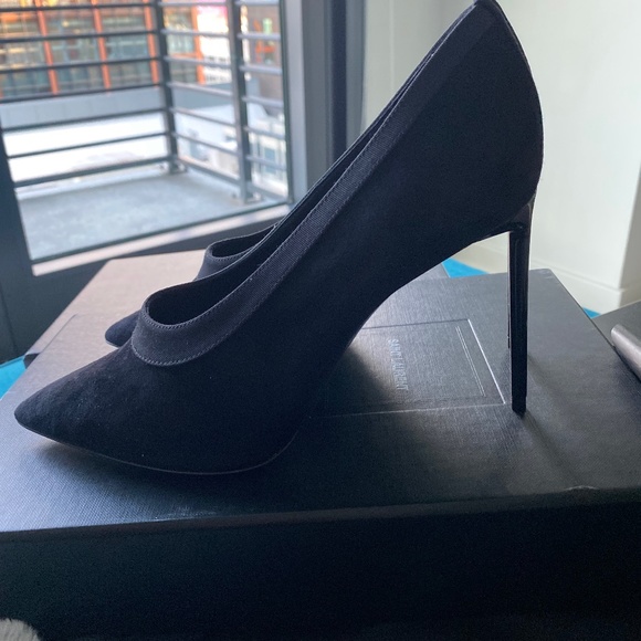 Authentic Brand new Black Suede Saint Laurent pumps - Picture 1 of 3